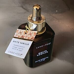 Sand And Fog Eau de Parfum Oil 1.7 oz White Vanilla New Parfum Oil